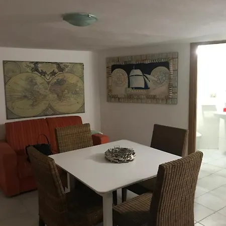 Casa Seminterrato Apartment Olbia